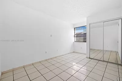 10050 NW 9th St Cir #203, Miami, FL 33172 - Photo 15