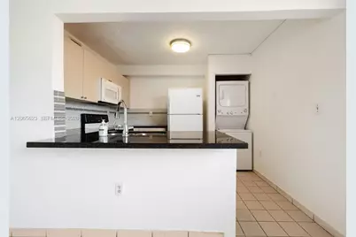 10050 NW 9th St Cir #203, Miami, FL 33172 - Photo 25