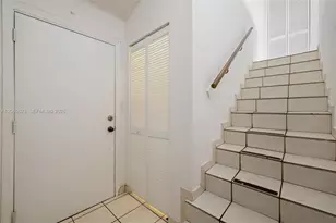 10050 NW 9th St Cir, Miami, FL 33172 - Photo 29