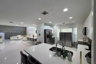 4959 SW 33rd Way, Hollywood, FL 33312 - Photo 15