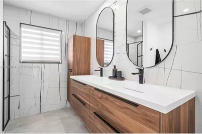 2153 Imperial Point Dr, Fort Lauderdale, FL 33308 - Photo 35