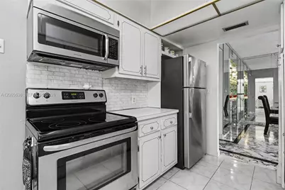 4330 Hillcrest Dr #405, Hollywood, FL 33021 - Photo 21