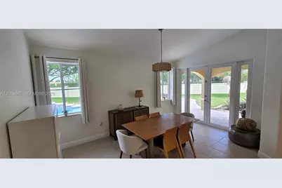 2823 Poinciana Cir, Cooper City, FL 33026 - Photo 15