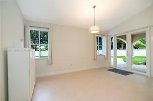 2823 Poinciana Cir, Cooper City, FL 33026 - Photo 9