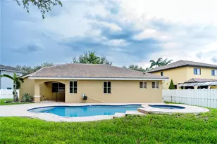 2823 Poinciana Cir, Cooper City, FL 33026 - Photo 33