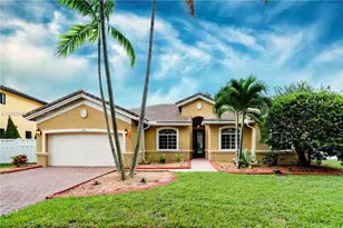 2823 Poinciana Cir, Cooper City, FL 33026 - Photo 1