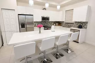 10407 NW 82nd St, Doral, FL 33178 - Photo 3