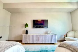 17301 Biscayne Blvd, North Miami Beach, FL 33160 - Photo 33