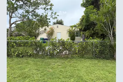 10860 NE 11th Ave, Miami, FL 33161 - Photo 7