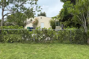 10860 NE 11th Ave, Miami, FL 33161 - Photo 7