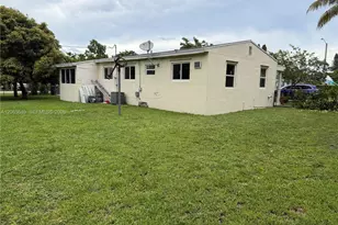 10860 NE 11th Ave, Miami, FL 33161 - Photo 15