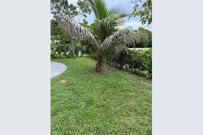 10860 NE 11th Ave, Miami, FL 33161 - Photo 23
