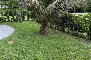 10860 NE 11th Ave, Miami, FL 33161 - Photo 23