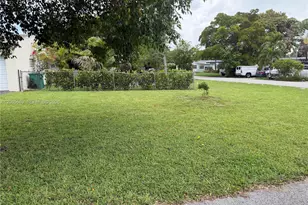 10860 NE 11th Ave, Miami, FL 33161 - Photo 49