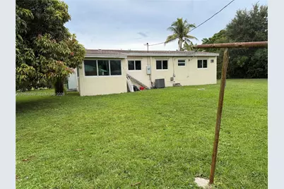 10860 NE 11th Ave, Miami, FL 33161 - Photo 19