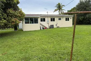 10860 NE 11th Ave, Miami, FL 33161 - Photo 19