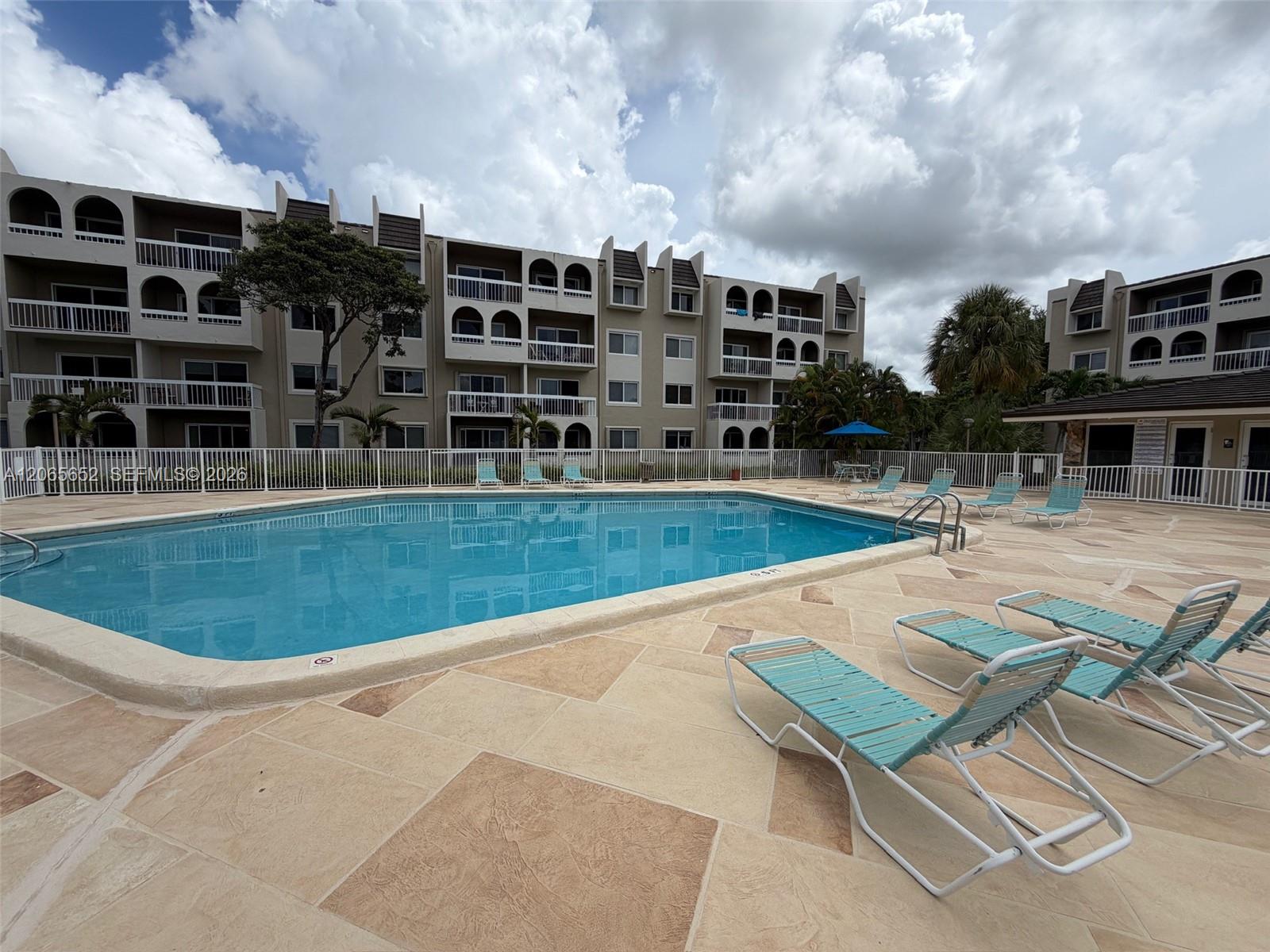 7850 Camino Real #O-401 - 7850 Camino Real #O-401, Miami, FL 33143 Luxury Property | Jose Angel Pina