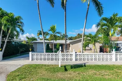 617 NE 2nd Pl, Dania Beach, FL 33004 - Photo 1