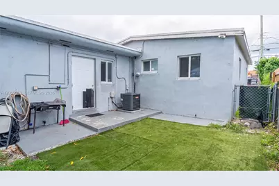 350 NW 58th Ave, Miami, FL 33126 - Photo 11