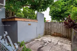350 NW 58th Ave, Miami, FL 33126 - Photo 13