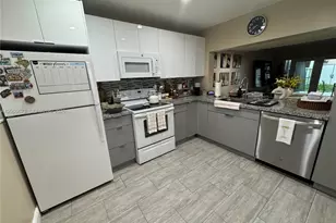 5427 NW 169th St, Miami Gardens, FL 33055 - Photo 11