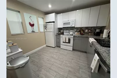5427 NW 169th St, Miami Gardens, FL 33055 - Photo 11