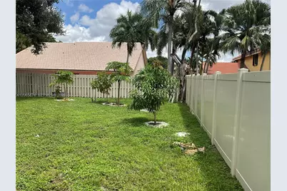 760 Blue Ridge Way, Davie, FL 33325 - Photo 5