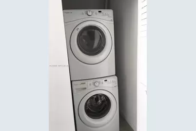 151 SE 1 Street #2207, Miami, FL 33131 - Photo 11