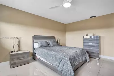 215 SE 3rd Ave #501C, Hallandale Beach, FL 33009 - Photo 25