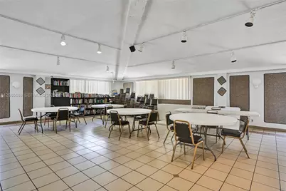 215 SE 3rd Ave #501C, Hallandale Beach, FL 33009 - Photo 37