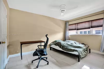 215 SE 3rd Ave #501C, Hallandale Beach, FL 33009 - Photo 27