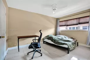 215 SE 3rd Ave, Hallandale Beach, FL 33009 - Photo 27