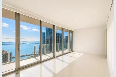 300 Biscayne Boulevard Way #4201E, Miami, FL 33131 - Photo 3