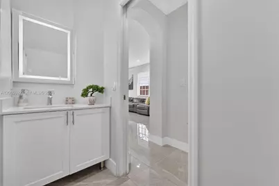 1051 SW 144th Pl, Miami, FL 33184 - Photo 11