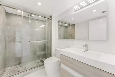 650 West Ave #3008, Miami Beach, FL 33139 - Photo 19