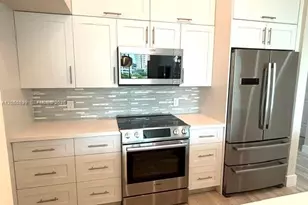 1300 Ponce De Leon Blvd, Coral Gables, FL 33134 - Photo 13