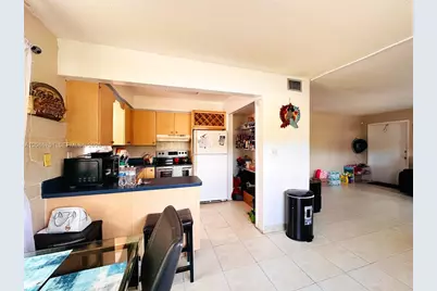 2420 Johnson St #202, Hollywood, FL 33020 - Photo 5