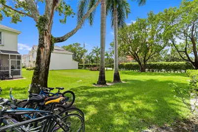 38 Truman Dr, Weston, FL 33326 - Photo 27