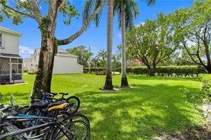 38 Truman Dr, Weston, FL 33326 - Photo 27
