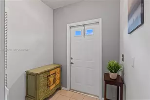 38 Truman Dr, Weston, FL 33326 - Photo 9