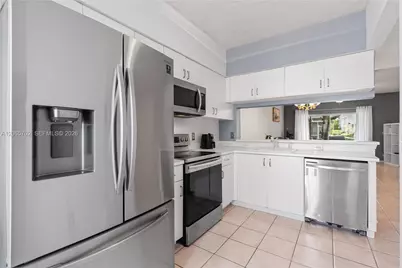 38 Truman Dr, Weston, FL 33326 - Photo 5
