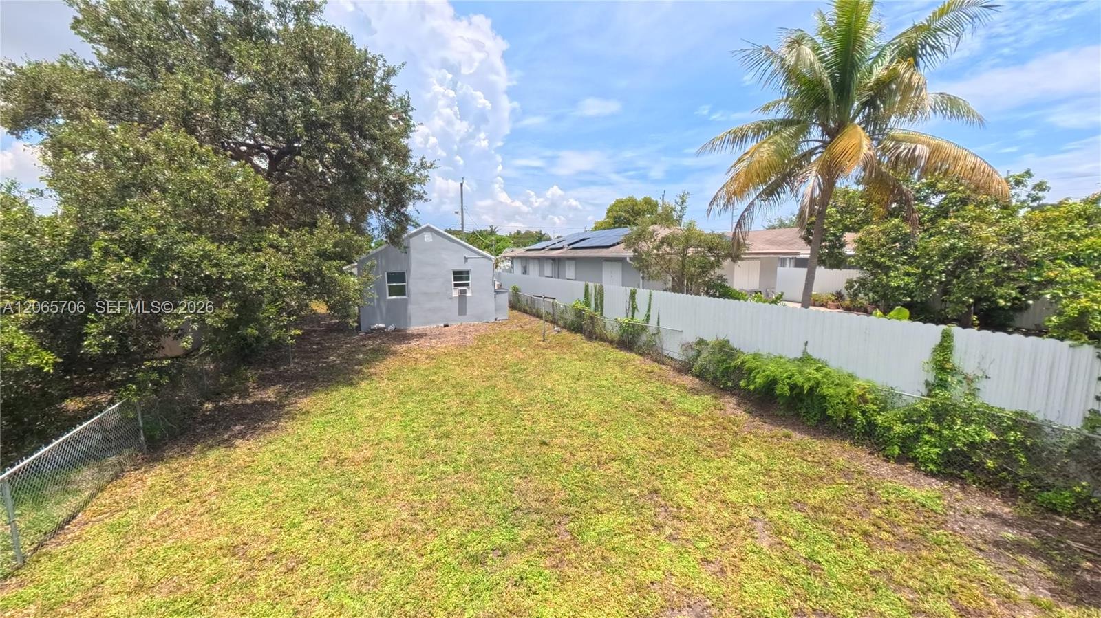 3156 NW 55th St - 3156 NW 55th St, Miami, FL 33142 Luxury Property | Jose Angel Pina