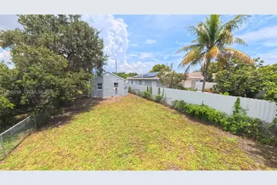 3156 NW 55th St, Miami, FL 33142 - Photo 1