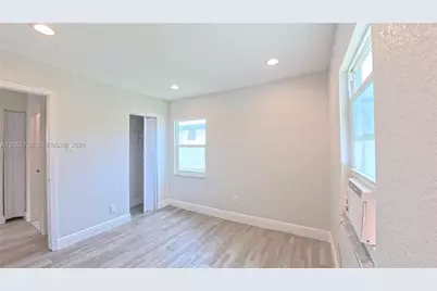 3156 NW 55th St, Miami, FL 33142 - Photo 13