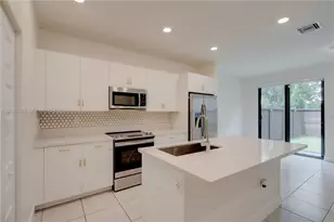 15826 NW 91st Ct, Miami Lakes, FL 33018 - Photo 35