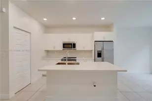 15826 NW 91st Ct, Miami Lakes, FL 33018 - Photo 37