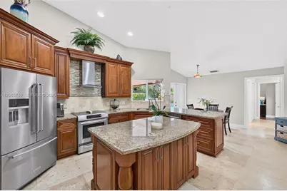 581 NW 110th Ave, Plantation, FL 33324 - Photo 13