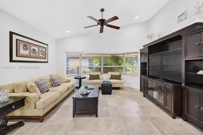 581 NW 110th Ave, Plantation, FL 33324 - Photo 17