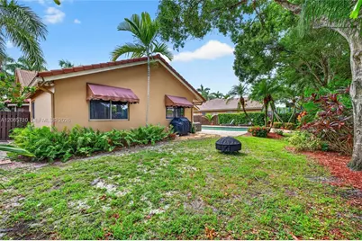 581 NW 110th Ave, Plantation, FL 33324 - Photo 49