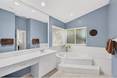 581 NW 110th Ave, Plantation, FL 33324 - Photo 31